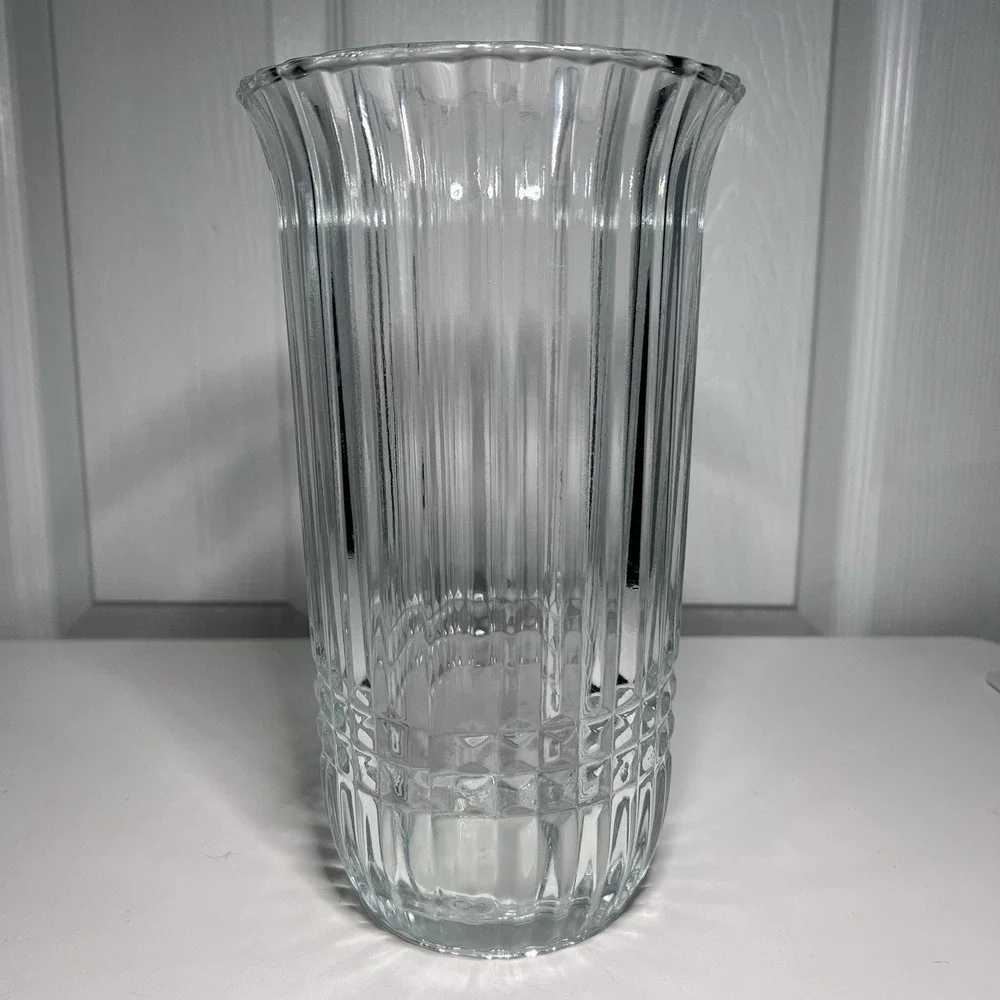 Vintage FTDA 1986 Clear Crystal Glass Ribbed Flower Vase 9